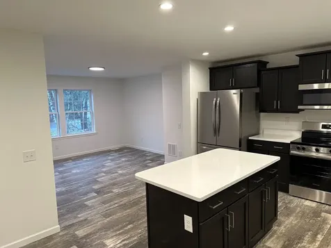 23 Woodlawn Avenue Hillsborough NH 03244