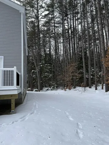 23 Woodlawn Avenue Hillsborough NH 03244