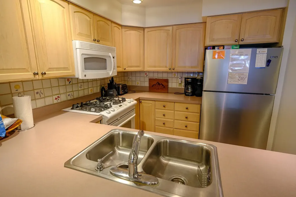 24 Ledgewood Road Ludlow VT 05149