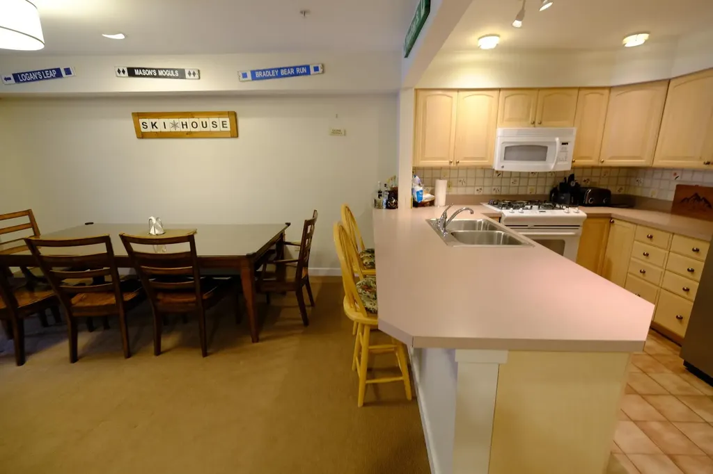 24 Ledgewood Road Ludlow VT 05149