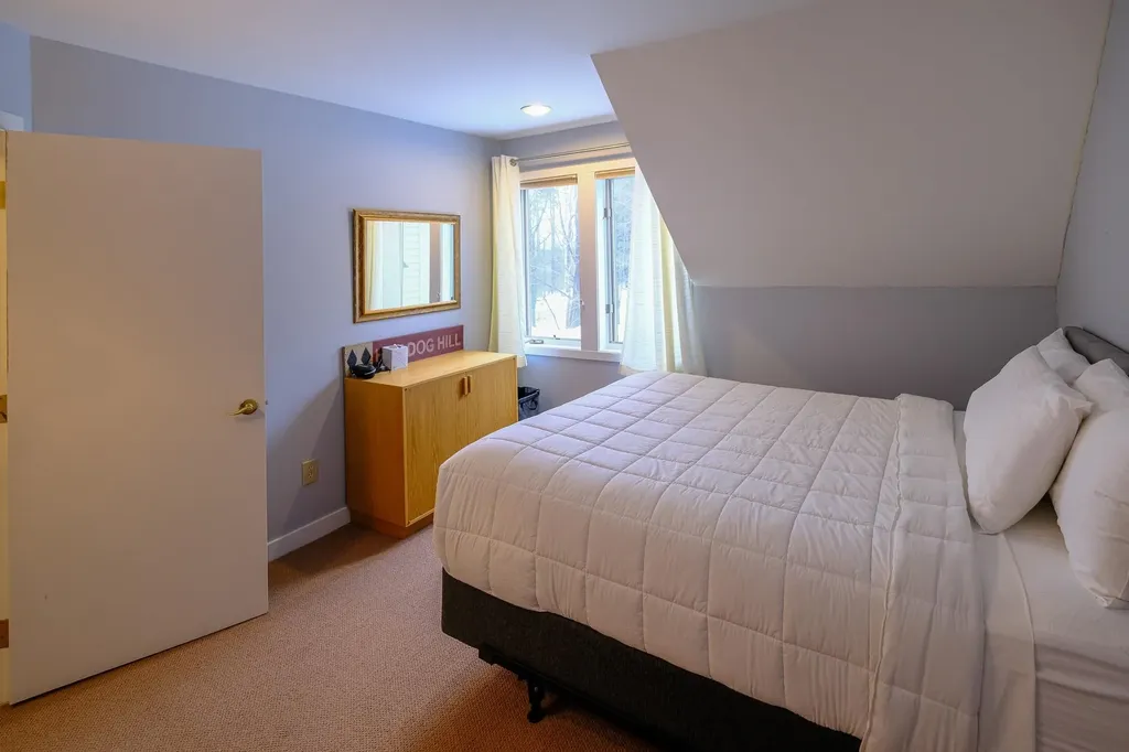 24 Ledgewood Road Ludlow VT 05149