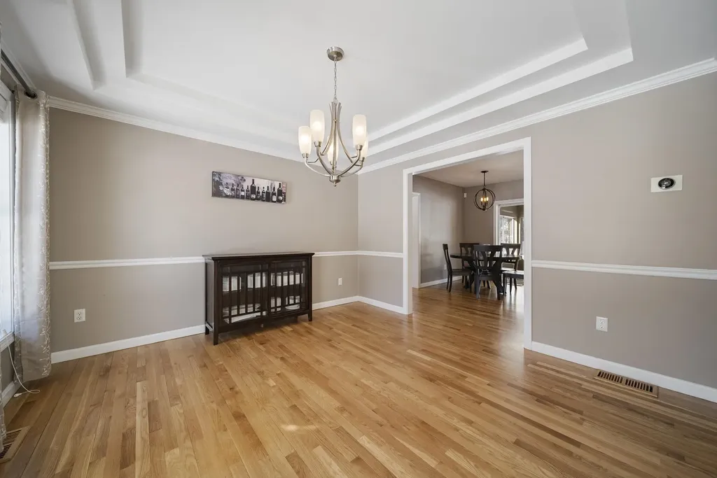2 Buckingham Drive Londonderry NH 03053