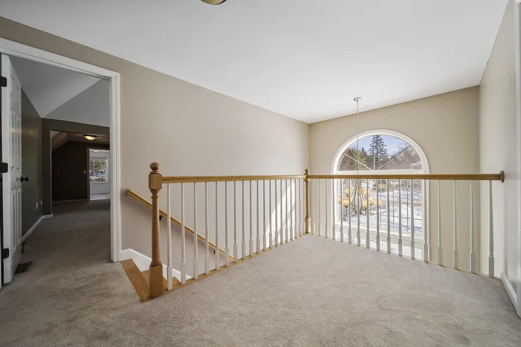 2 Buckingham Drive Londonderry NH 03053