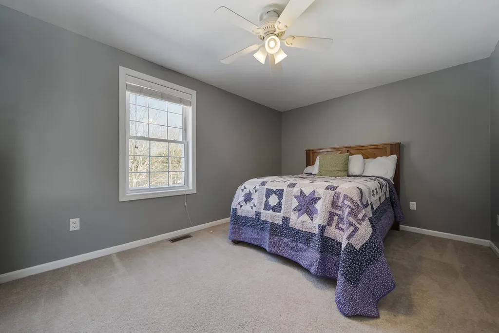 2 Buckingham Drive Londonderry NH 03053