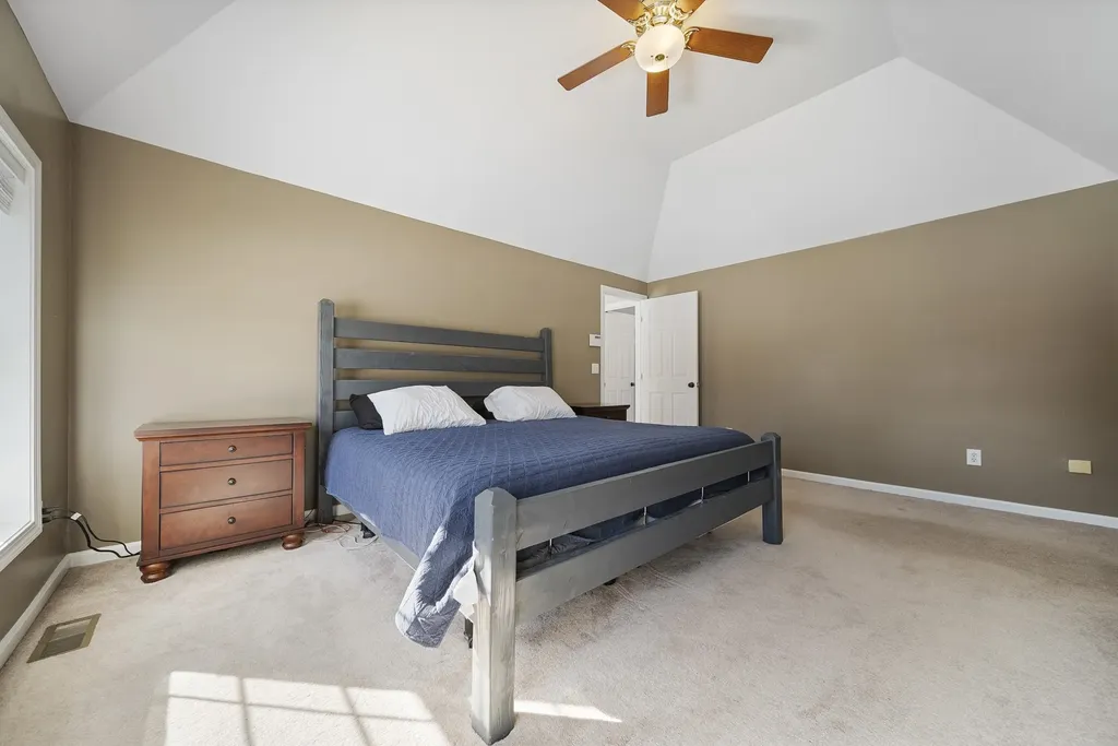 2 Buckingham Drive Londonderry NH 03053