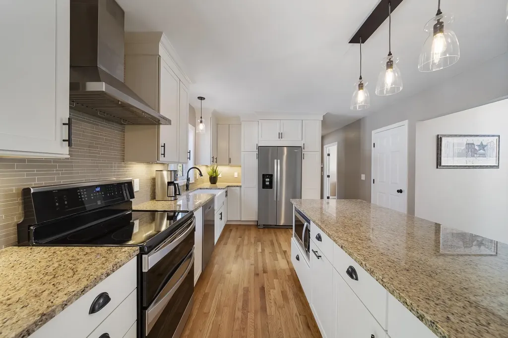 2 Buckingham Drive Londonderry NH 03053