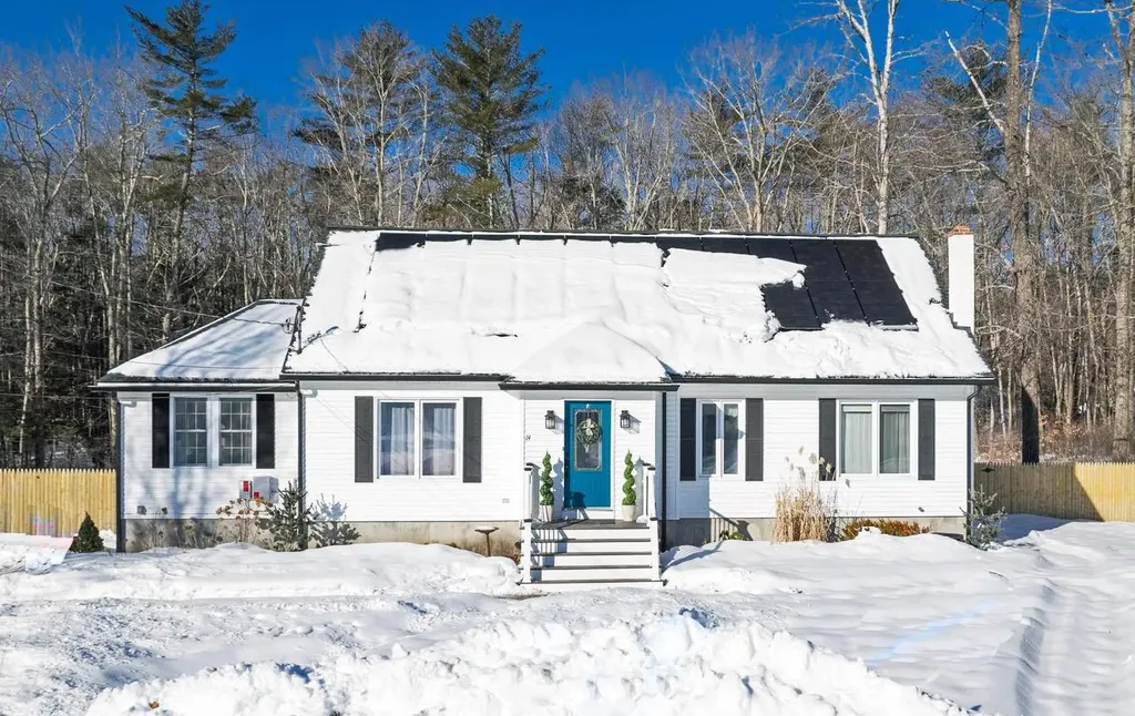 14 Meredith Drive Seabrook NH 03874
