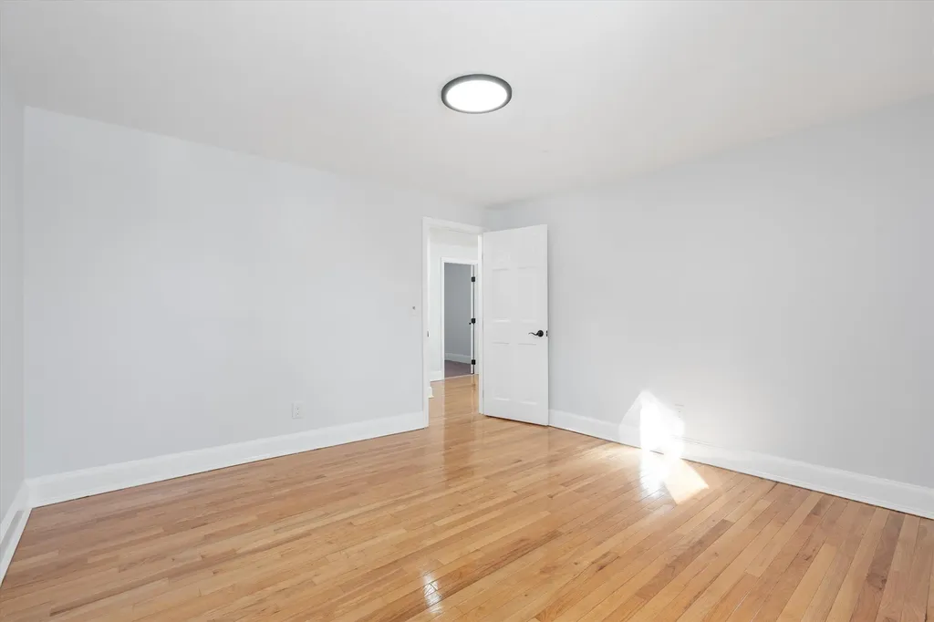 4 Hilltop Drive Hudson NH 03051