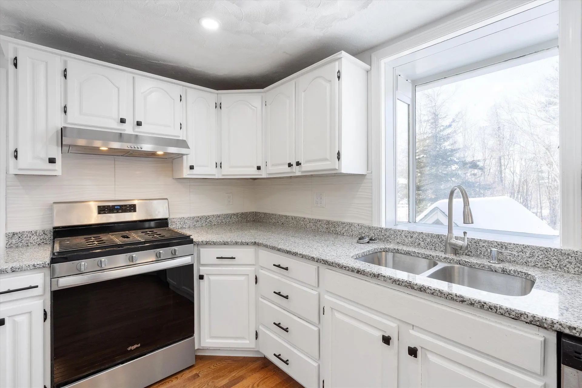 4 Hilltop Drive Hudson NH 03051