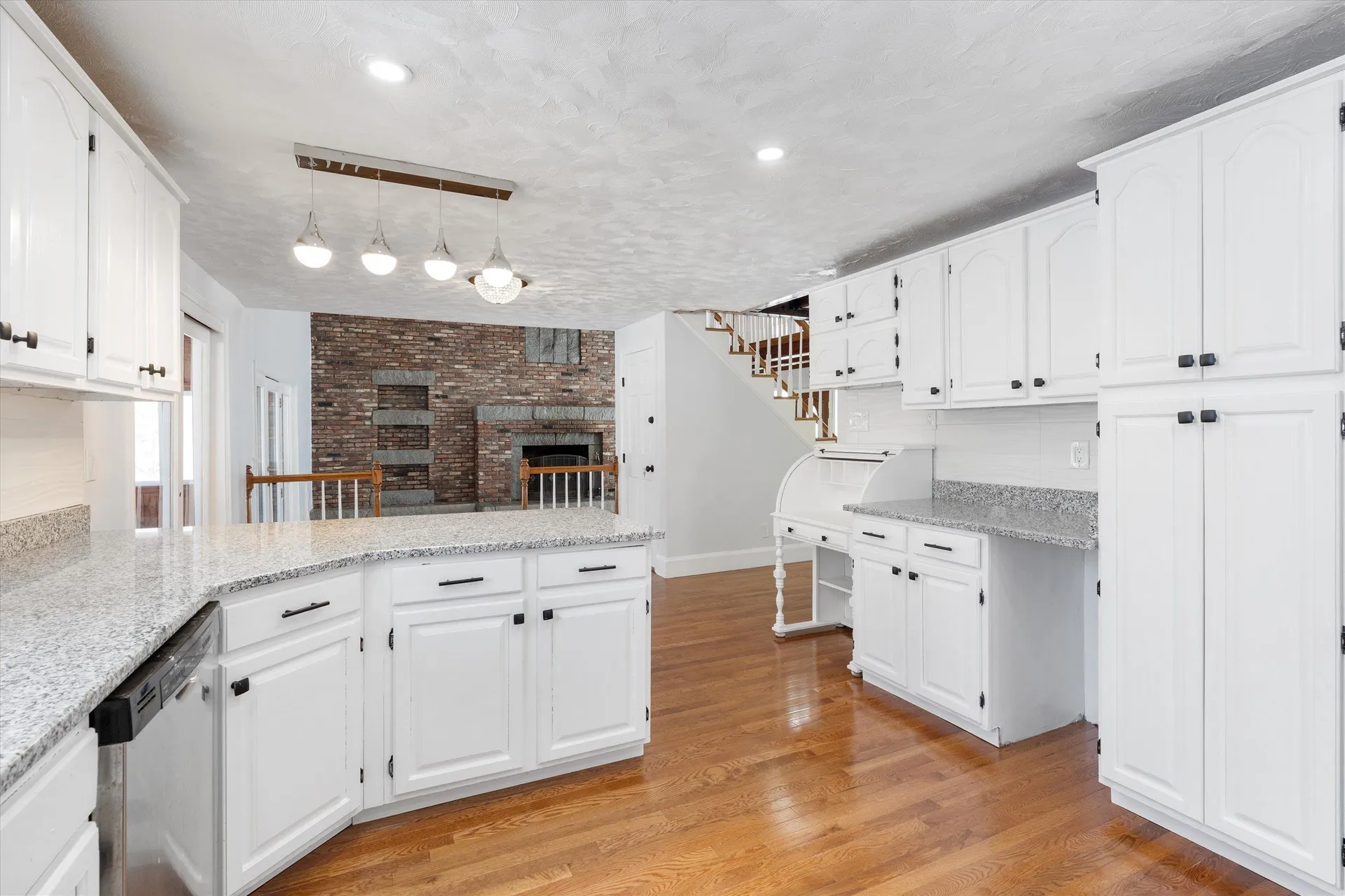 4 Hilltop Drive Hudson NH 03051