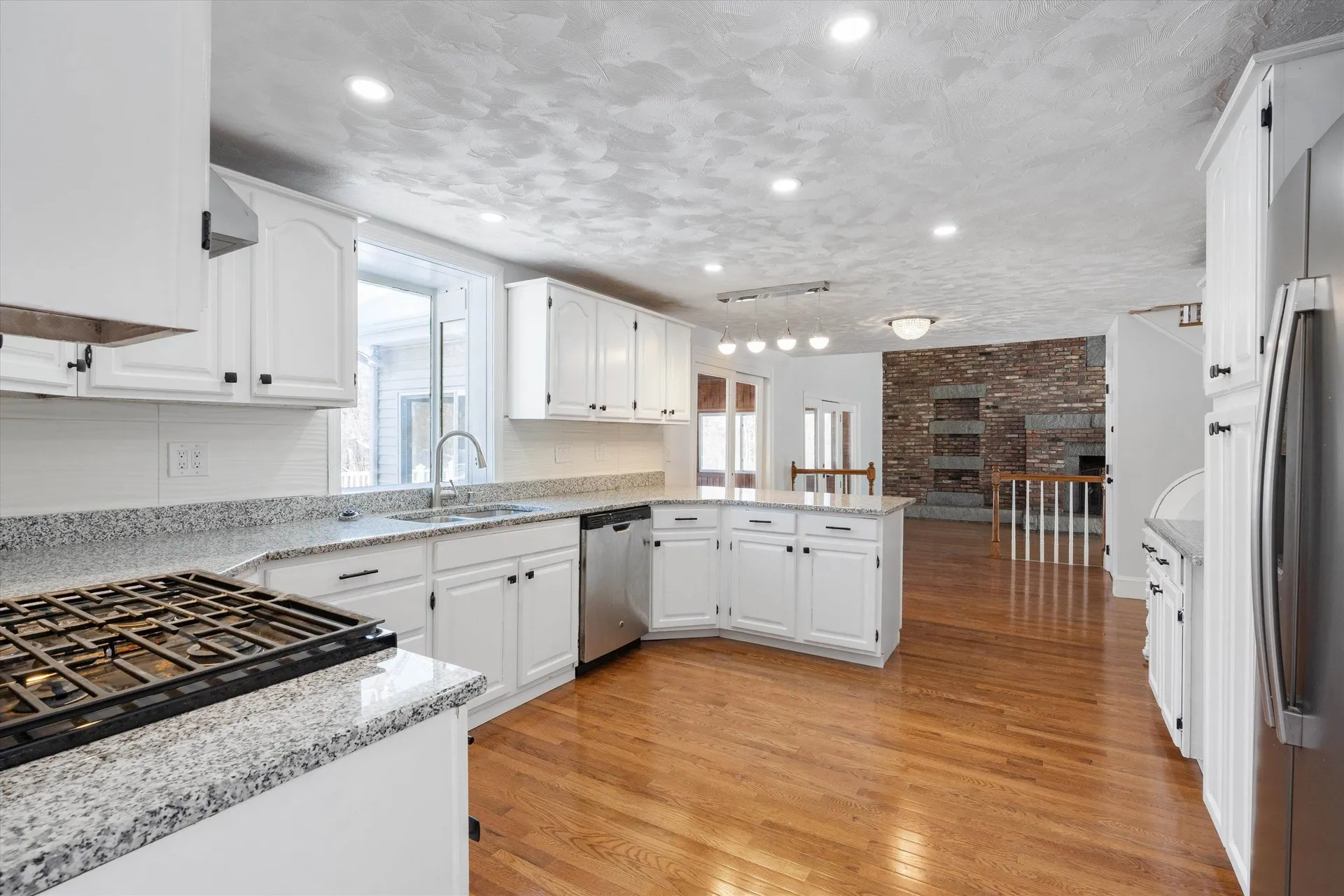 4 Hilltop Drive Hudson NH 03051