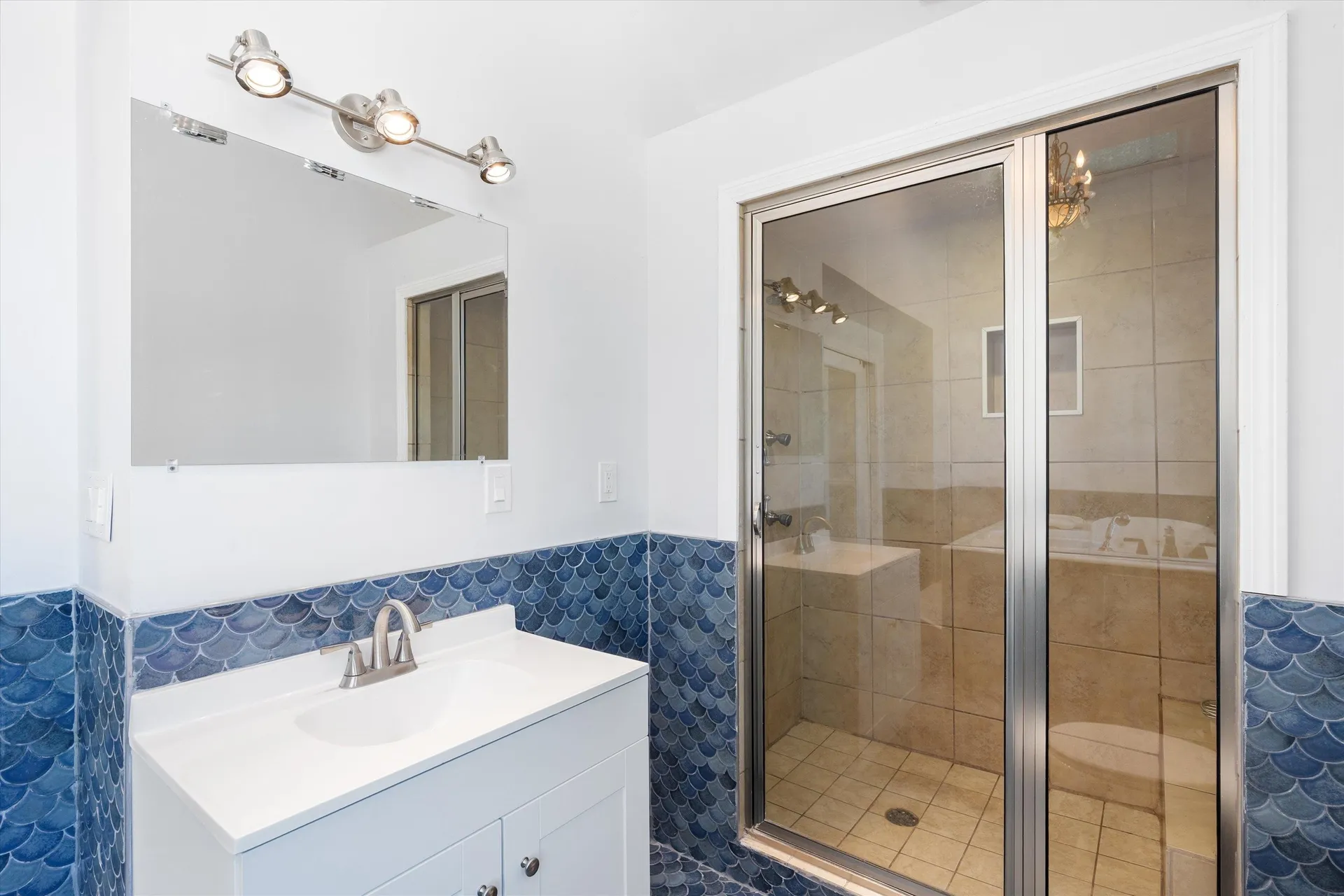 4 Hilltop Drive Hudson NH 03051