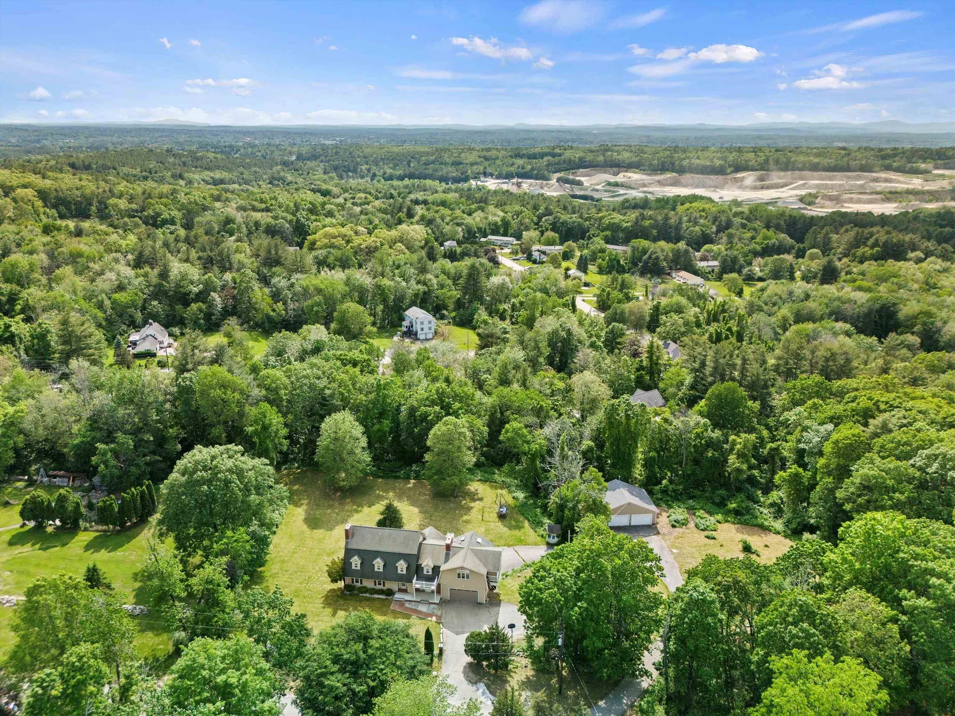 4 Hilltop Drive Hudson NH 03051