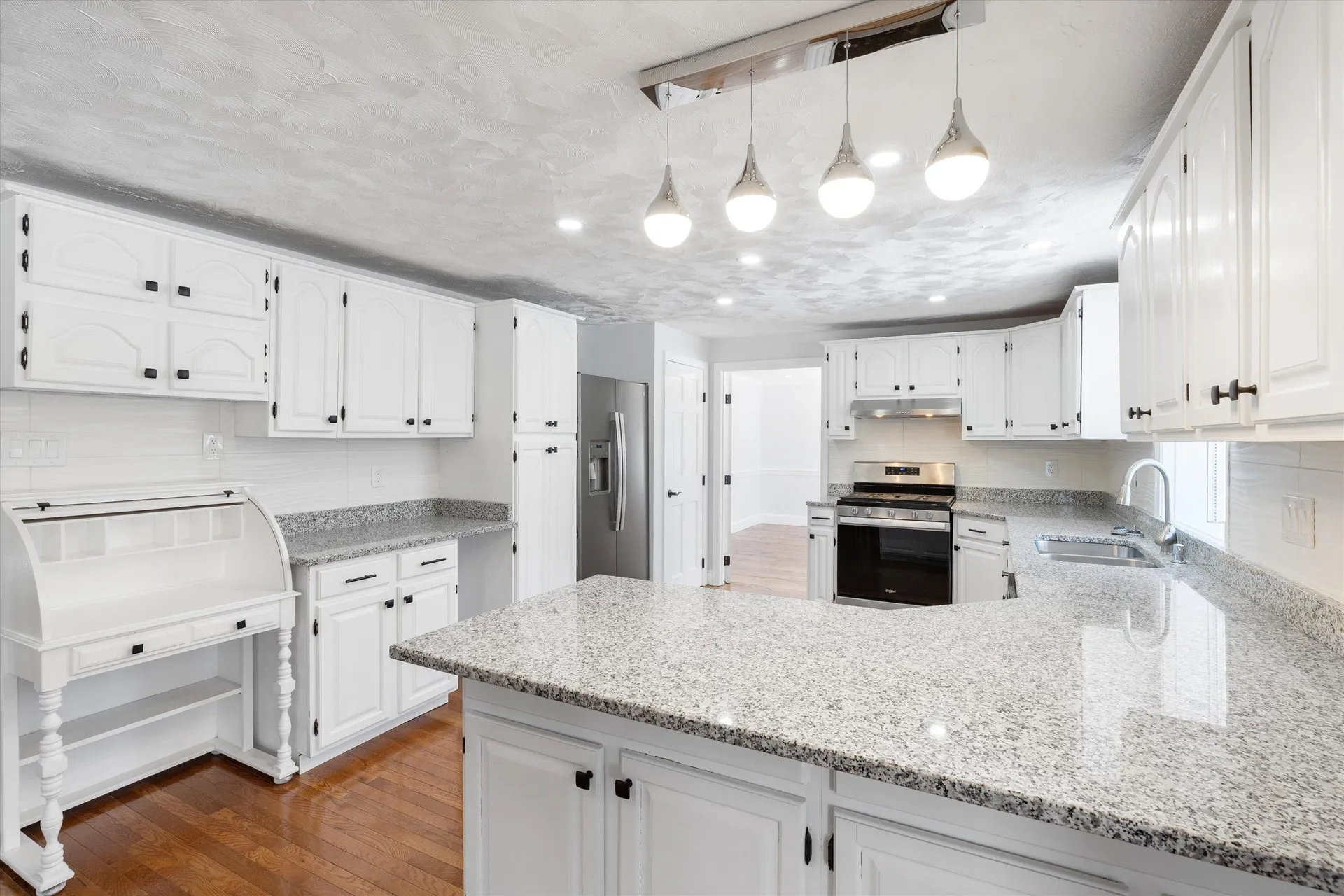 4 Hilltop Drive Hudson NH 03051