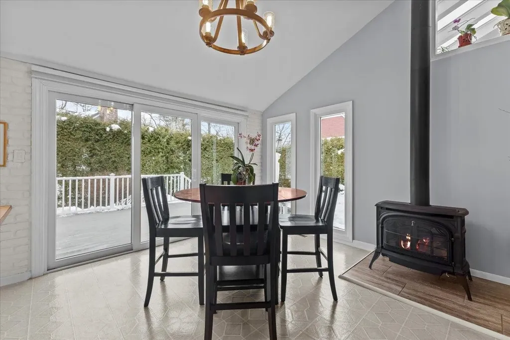 3 Oneida Avenue Essex Junction VT 05452