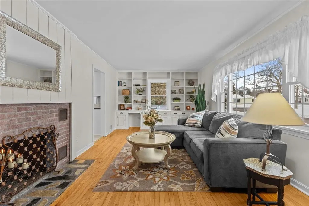 3 Oneida Avenue Essex Junction VT 05452