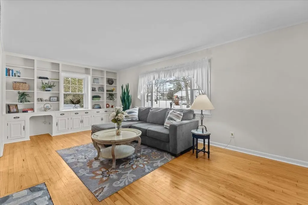 3 Oneida Avenue Essex Junction VT 05452