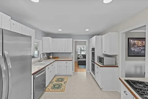 3 Oneida Avenue Essex Junction VT 05452