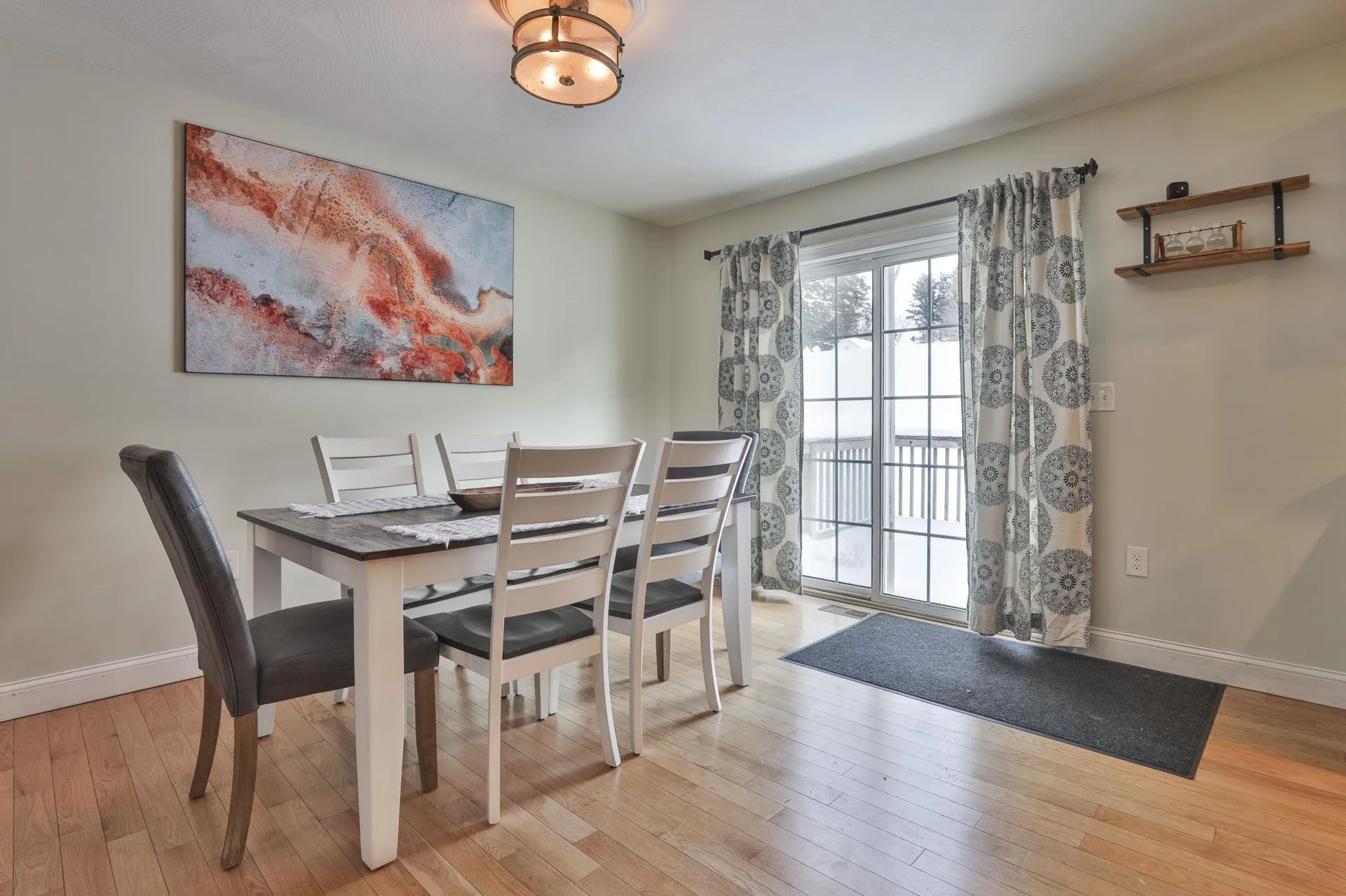 19 Cummings Street Hudson NH 03051