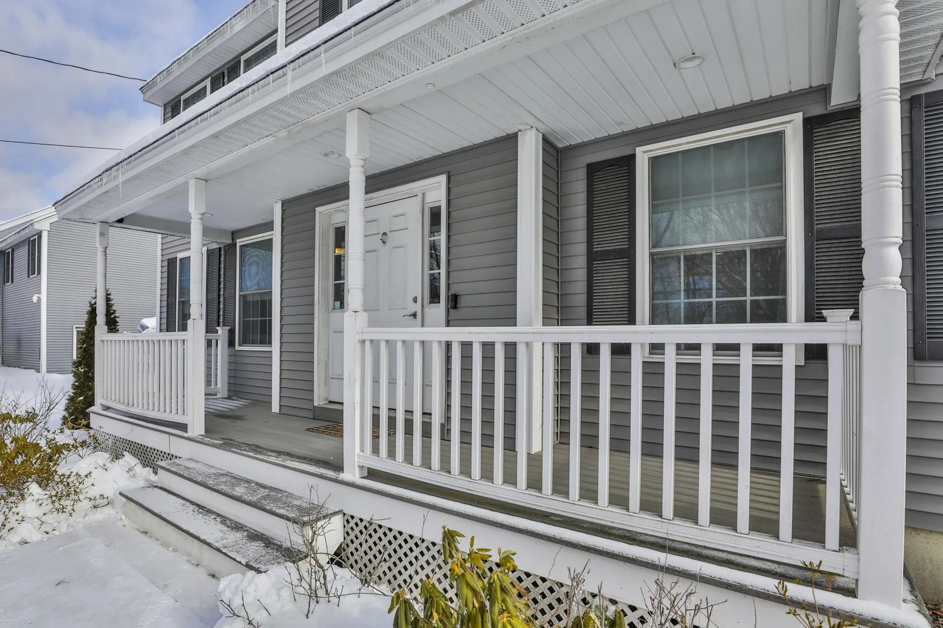 19 Cummings Street Hudson NH 03051