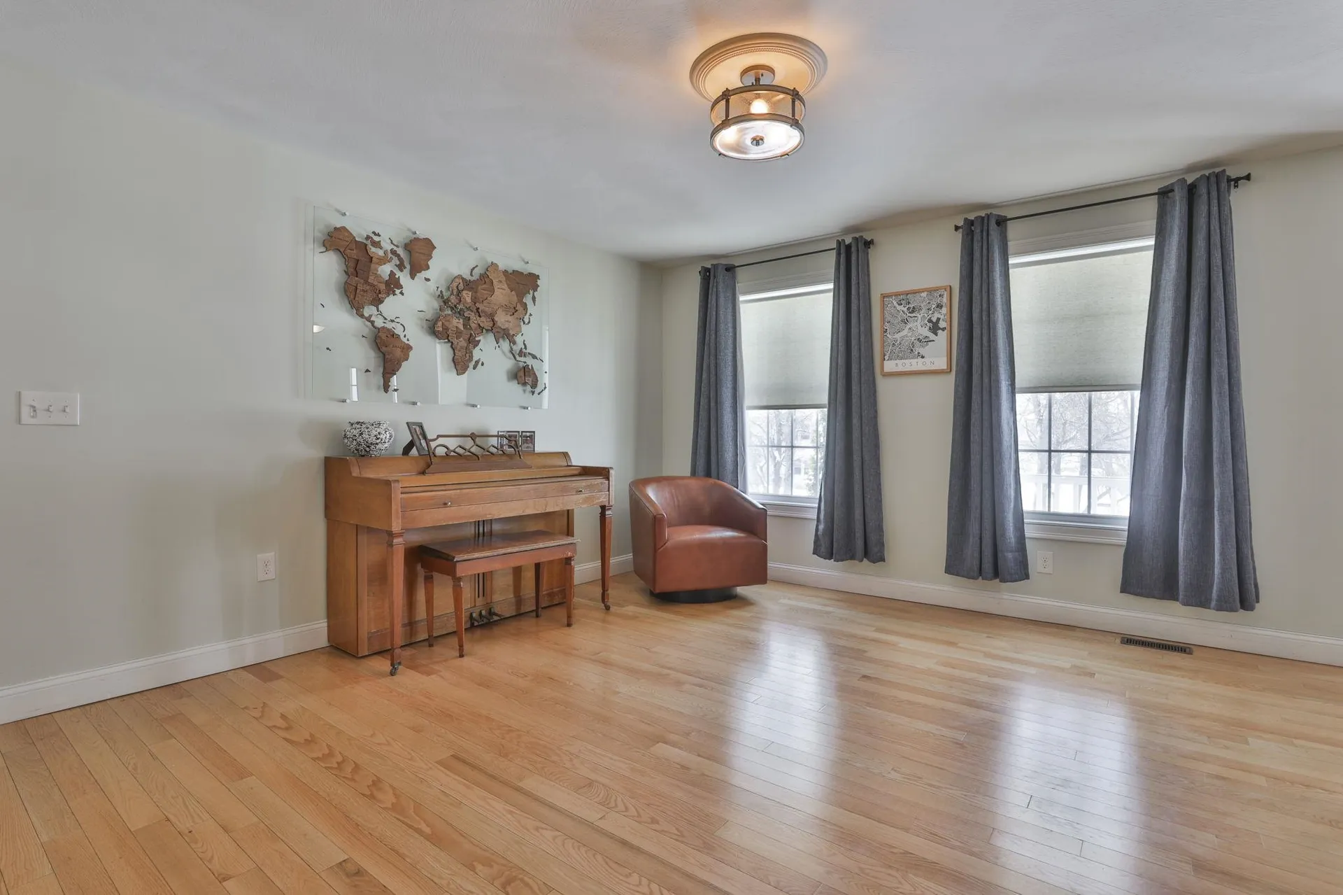 19 Cummings Street Hudson NH 03051