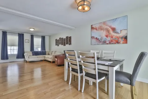 19 Cummings Street Hudson NH 03051