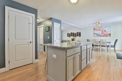 19 Cummings Street Hudson NH 03051