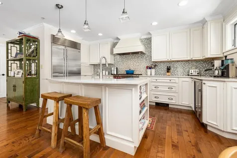 9 Conant Road Hanover NH 03755