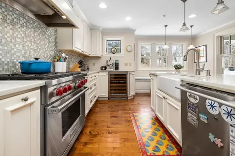 9 Conant Road Hanover NH 03755