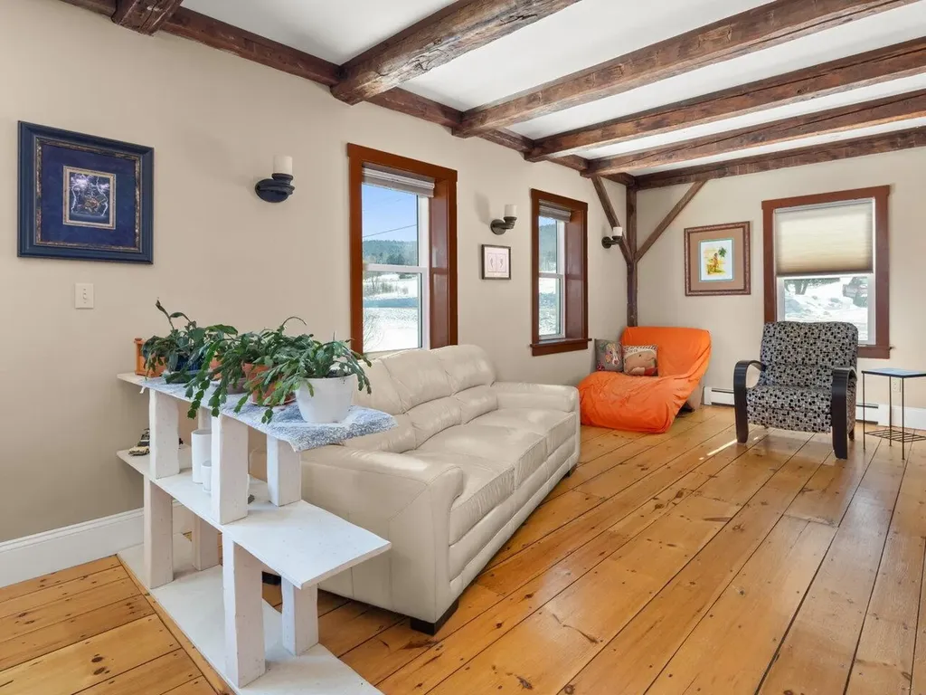 28 Governor Peck Road Jericho VT 05465