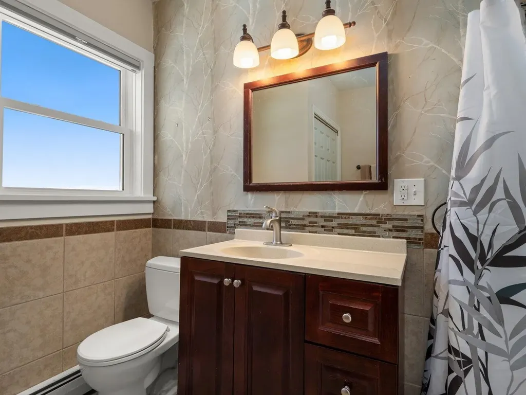 28 Governor Peck Road Jericho VT 05465