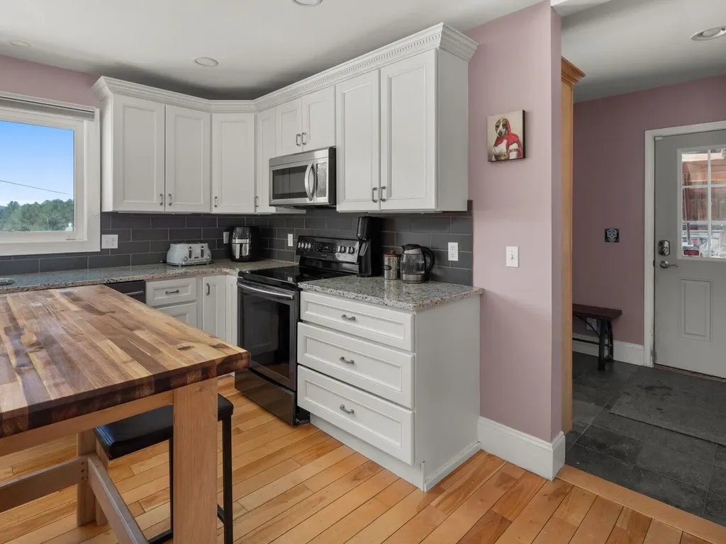 28 Governor Peck Road Jericho VT 05465