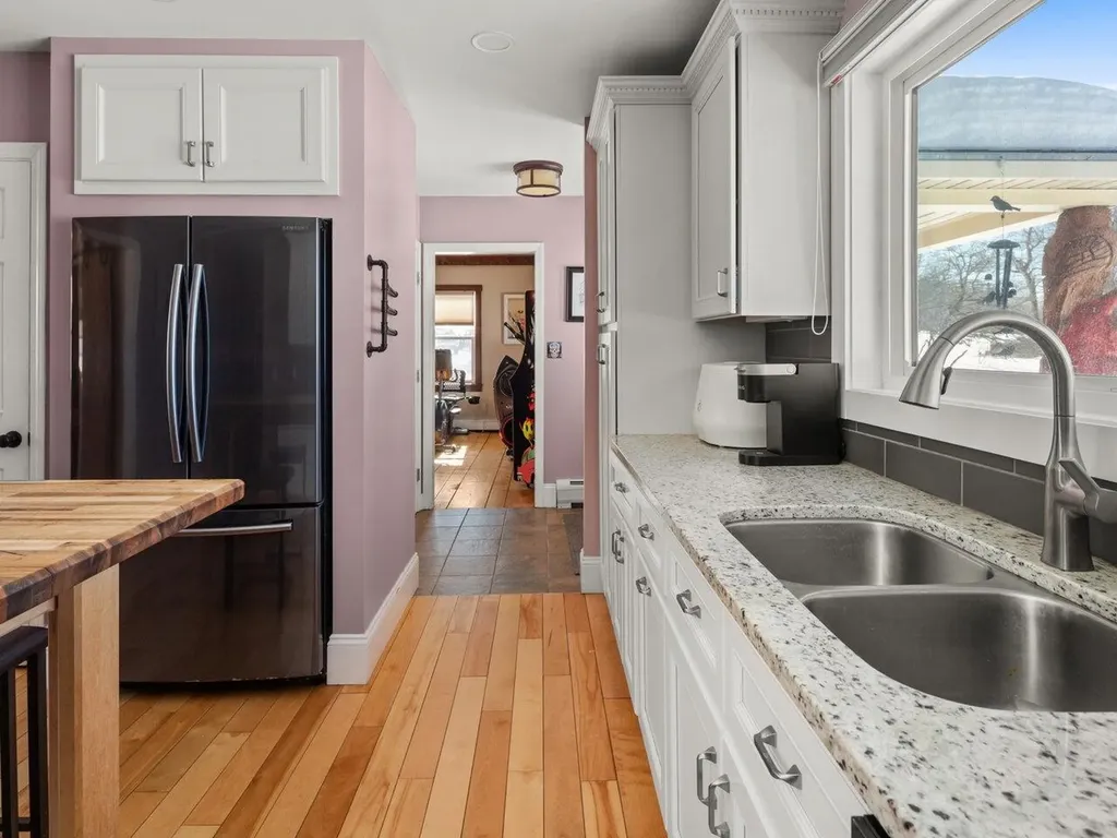 28 Governor Peck Road Jericho VT 05465