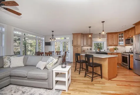 271 Pond View Drive Hampstead NH 03826