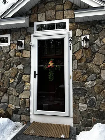271 Pond View Drive Hampstead NH 03826
