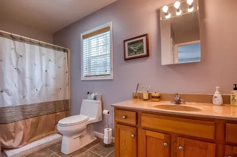 29 Ossipee Lake Drive Ossipee NH 03814