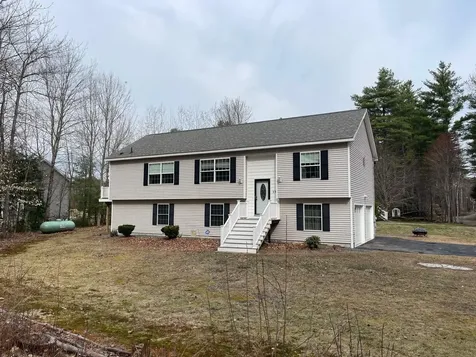 29 Ossipee Lake Drive Ossipee NH 03814