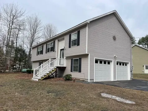29 Ossipee Lake Drive Ossipee NH 03814