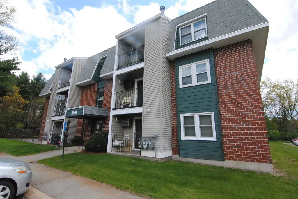 3 Knightsbridge Drive Nashua NH 03063