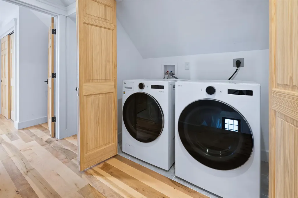 38 Jamesons Flats Manchester VT 05255