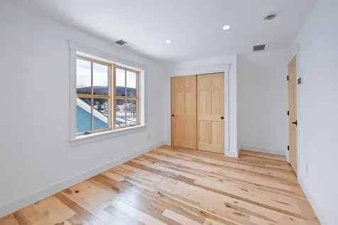 38 Jamesons Flats Manchester VT 05255