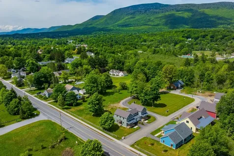 38 Jamesons Flats Manchester VT 05255