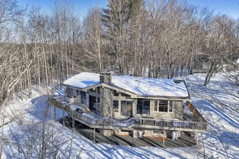 166 Robbins Hill Lane Hartford VT 05059