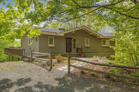 166 Robbins Hill Lane Hartford VT 05059