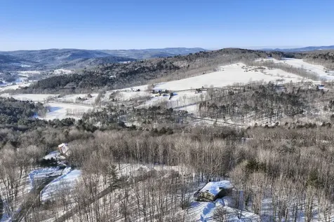 166 Robbins Hill Lane Hartford VT 05059
