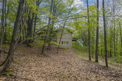 166 Robbins Hill Lane Hartford VT 05059