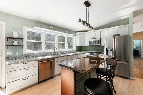 22 Fox Hollow Road Newbury NH 03255