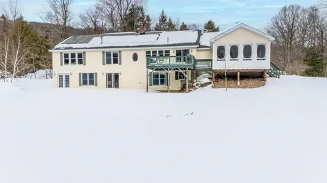22 Fox Hollow Road Newbury NH 03255