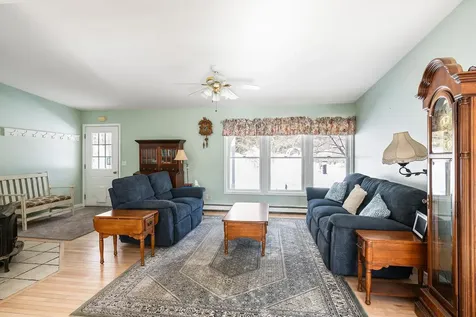 22 Fox Hollow Road Newbury NH 03255