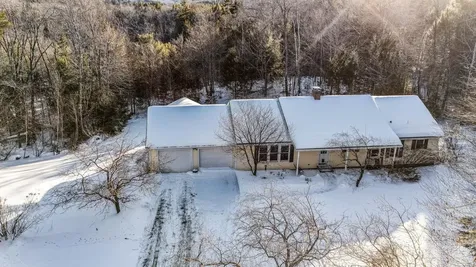 22 Fox Hollow Road Newbury NH 03255